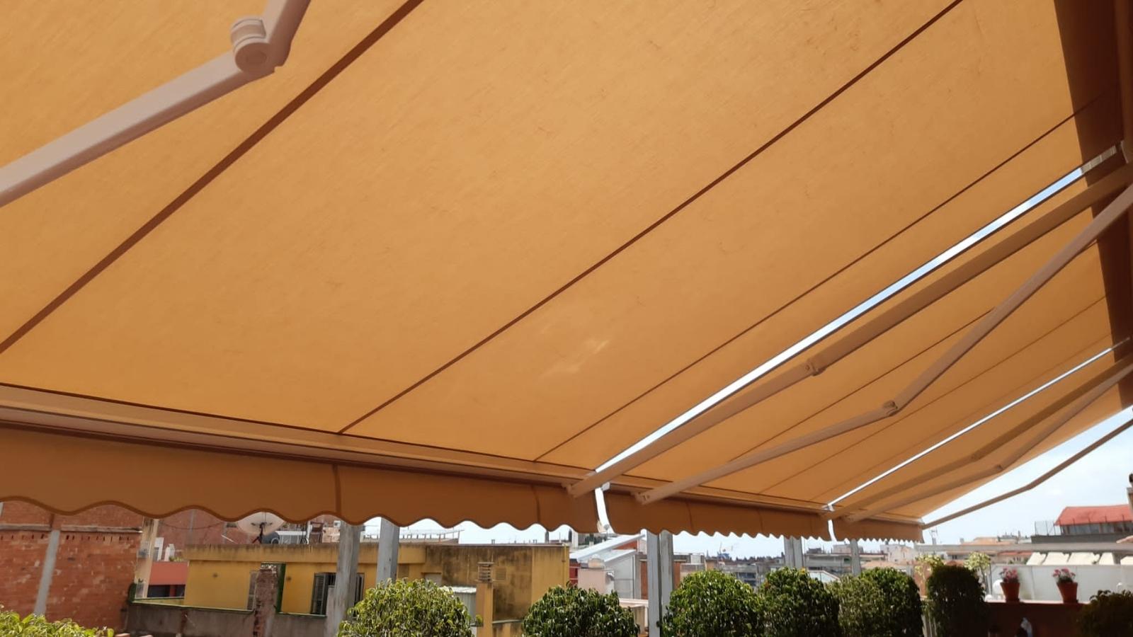 Toldo brazo invisible 2